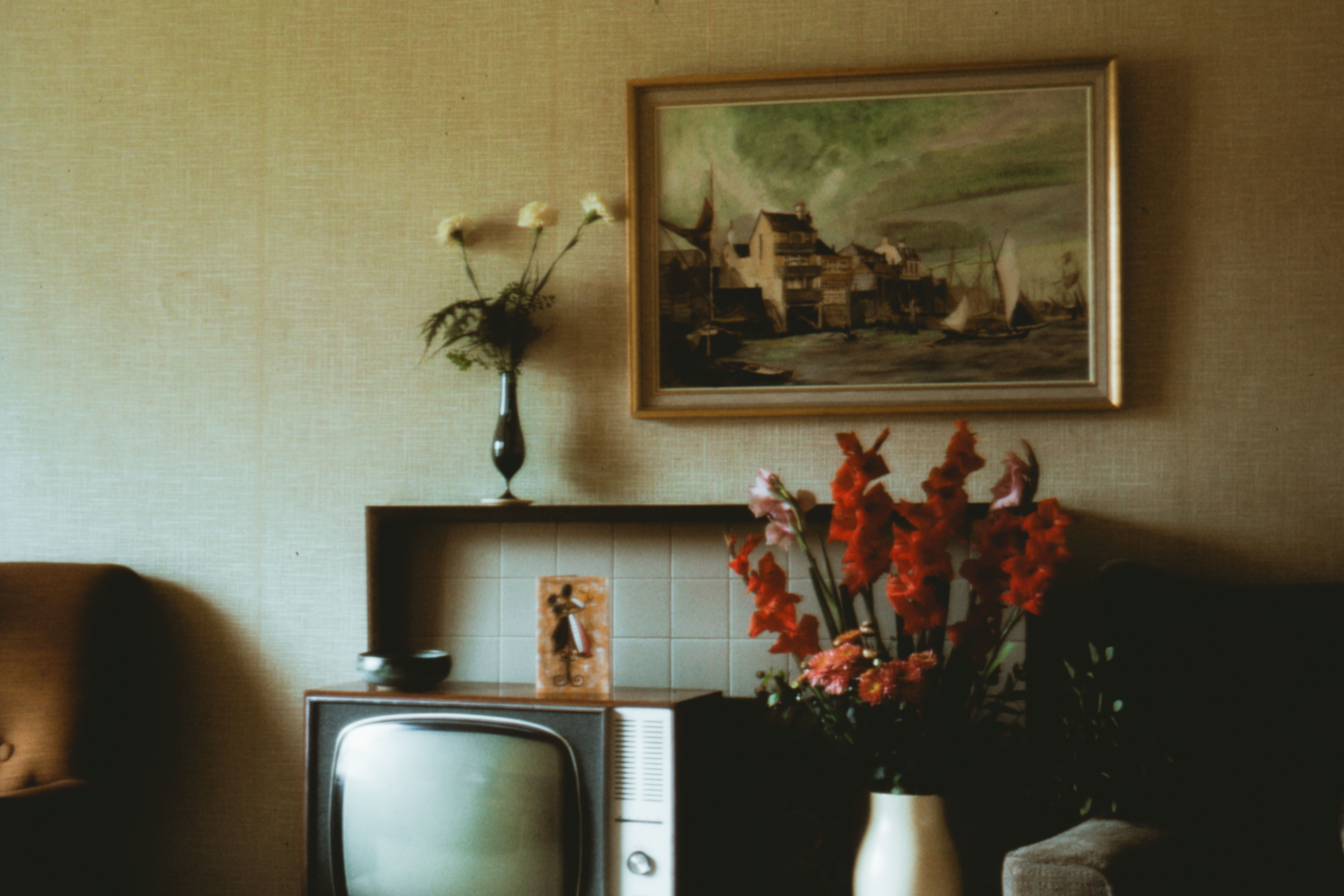 tv in old fashioned settle down home